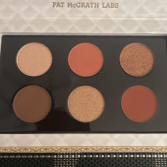 Pat McGrath Labs eye pallet - Picture 3 of 5
